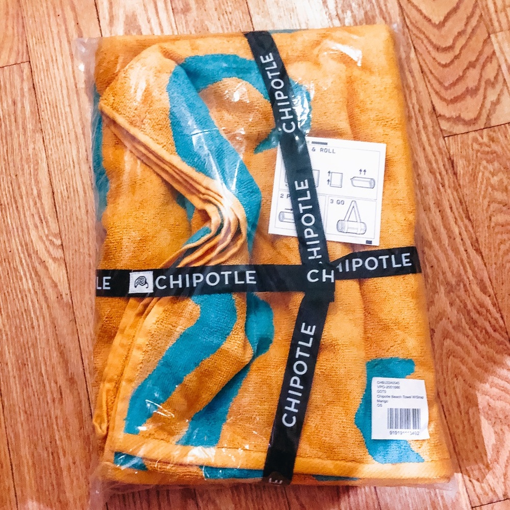 Chipotle Beach Towel w/ Strap - Mango